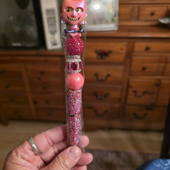 Nightmare Before Christmas Full Rhinestone Pens - Picture 3 of 10